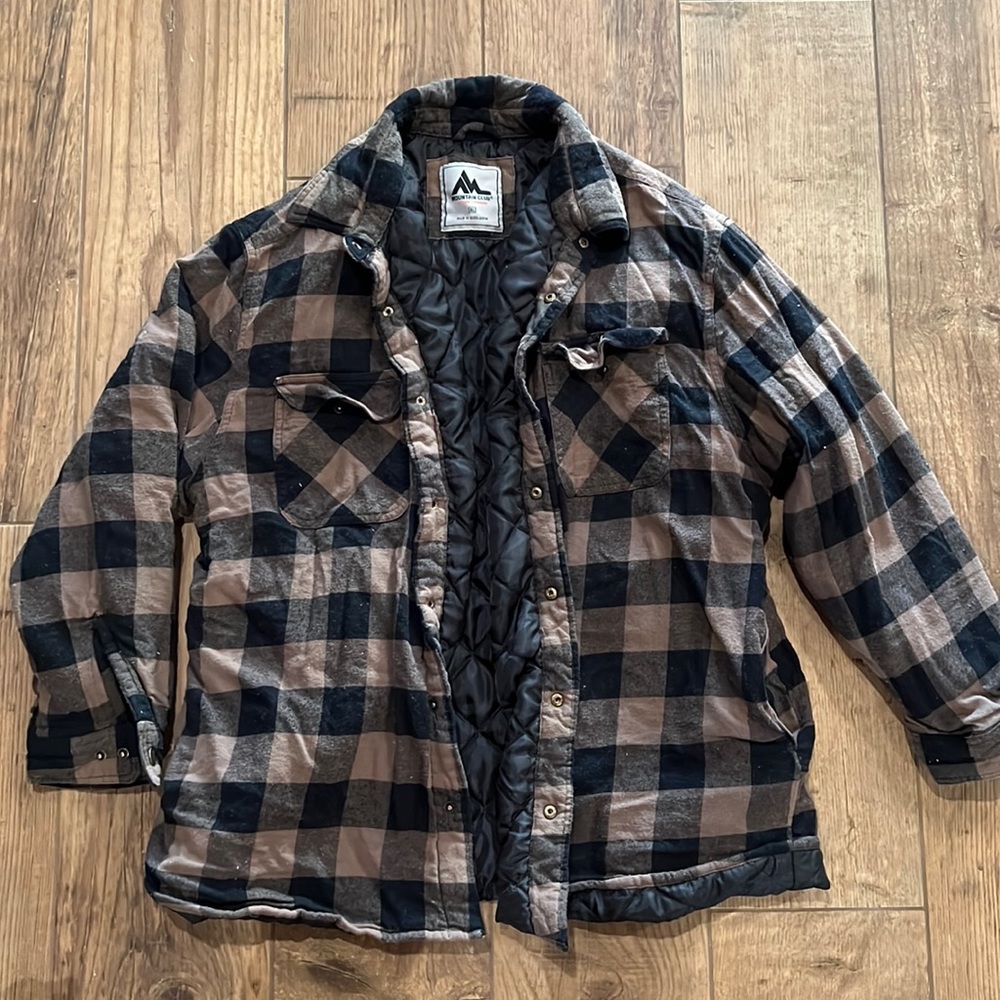 Mens puffy plaid jacket